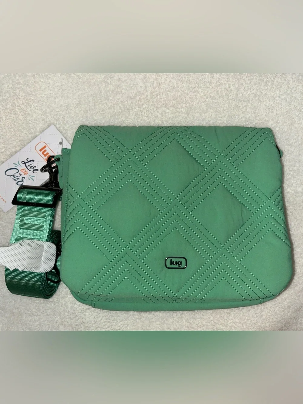 Lug wink cloud go crossbody spearmint green removable guitar strap